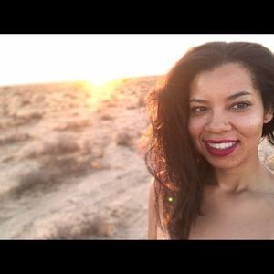 Meet your Posher, Monica